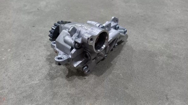 Ford Transit Custom MK8 16 2.0 Olajszivatty� olajpumpa olaj pumpa 4211