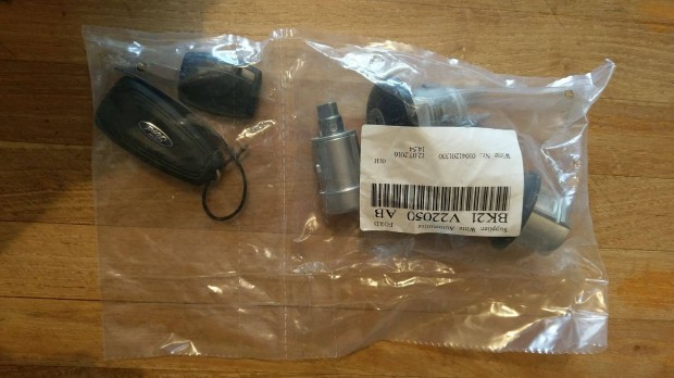 Ford Transit Custom Zr kulcs gyjtskapcsol kszlet garnitra