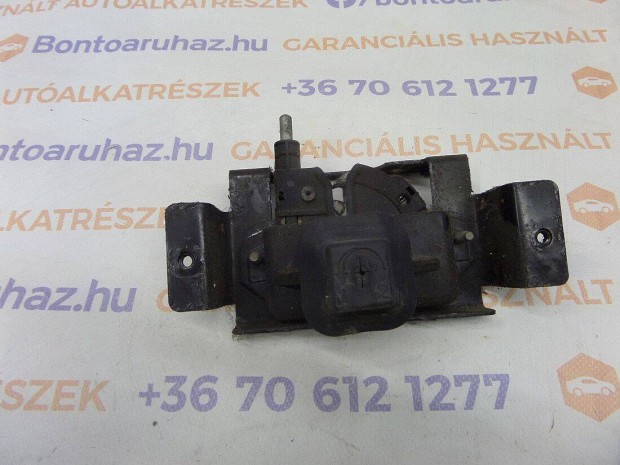 Ford Transit Elad gyri, bontott motorhztet zrszerkezet