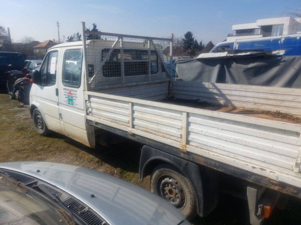 Ford Transit Mk5 karosszéria elemei platós