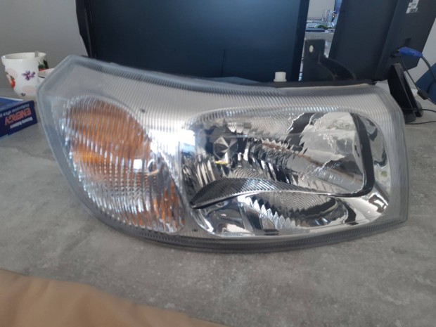 Ford Transit Mk6 2000-2006 jobb első fényszóró lámpa csz 029