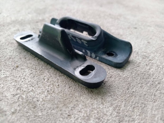 Ford Transit Tranzit 00- Tolóajtó műanyag beakasztó fixáló rögzítő 978