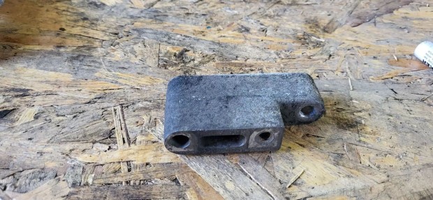 Ford Transit Tranzit 06- 2.2 szerv� szerv�pumpa tart� konzol bak 5257