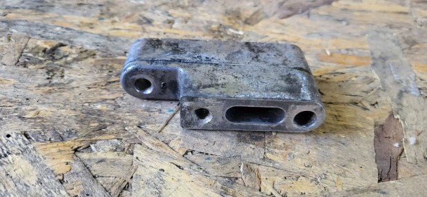 Ford Transit Tranzit 06- 2.2 szerv� szerv�pumpa tart� konzol bak 5258