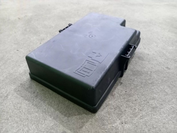 Ford Transit Tranzit 06- Biztos�t�k doboz biztos�t�kt�bla tet� 7061