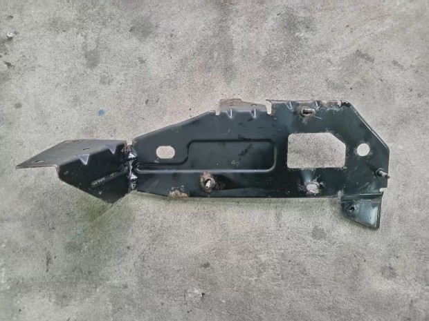 Ford Transit Tranzit 06- Motor k�belk�teg biztos�t�kt�bla tart� 6991