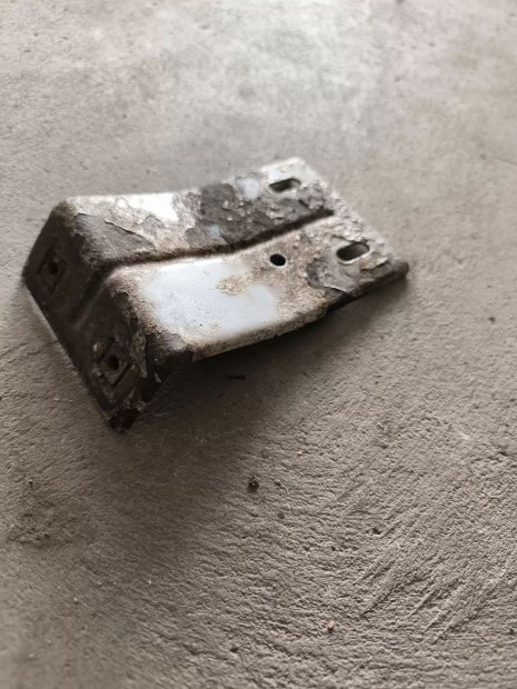 Ford Transit Tranzit MK6 00- Homlokfal l�mpakeret tart� lemez 3907