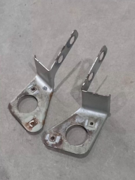 Ford Transit Tranzit MK6 00- Homlokfal l�mpakeret tart� lemez 7135