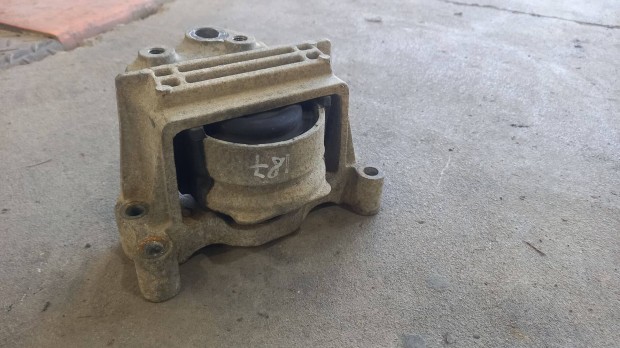 Ford Transit Tranzit MK6 00- Motortartó motortartóbak bak gumibak 6114