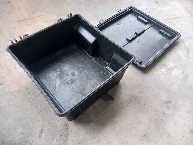 Ford Transit Tranzit MK6 MK7 00- Akkumul�tor akksi tart� doboz 2069