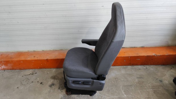 Ford Transit Tranzit MK6 MK7 00- Vezető vezetőülés sofőrülés ülés 4441