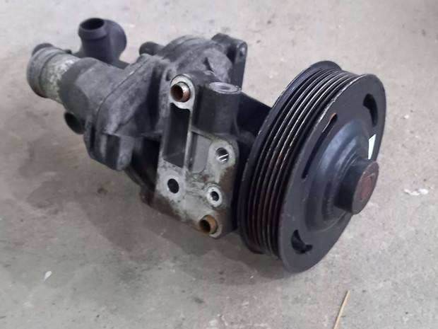Ford Transit Tranzit MK6 MK7 2.4 Vízpumpa vízszivattyú víz pumpa 8862