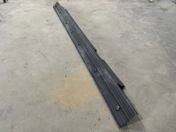 Ford Transit Tranzit MK6 MK7 Els� �l�ssor m�g�tti m�anyag �lv�d� 8473