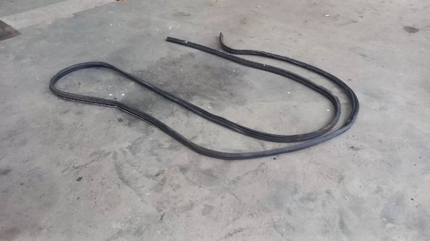 Ford Transit Tranzit MK6 MK7 Tol�ajt� ajt� gumit�m�t�s k�der g�der 744