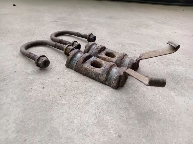 Ford Transit Tranzit MK7 06 H�ts� laprug� lap cupp�nt csavar 5971