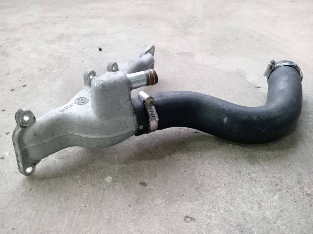 Ford Transit Tranzit MK7 06 Motor blokk oldalán lévő vízcső csonk 5961