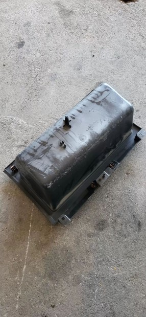 Ford Transit Tranzit MK7 06 M�szerfal jobb oldali k�z�ps� t�rol� 3407