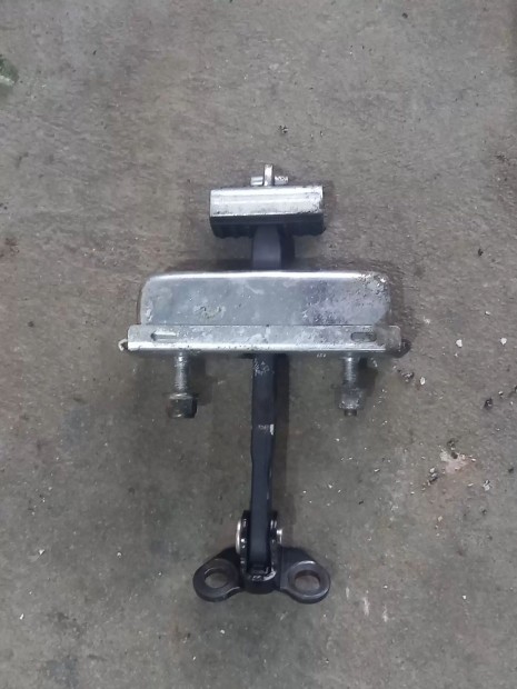 Ford Transit Tranzit MK7 06- Els� ajt� hat�rol� r�gz�t� fix�l� 8884