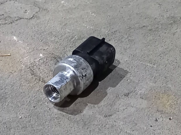 Ford Transit Tranzit MK7 06- Klíma nyomáskapcsoló szelep szenzor 2556