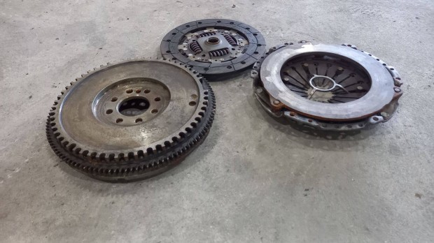 Ford Transit Tranzit MK7 06- Kuplung lendkerék szerkezet tárcsa 6190
