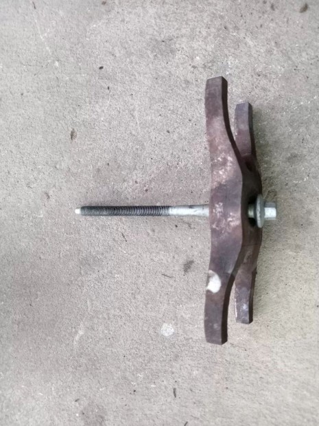 Ford Transit Tranzit MK7 06- Porlaszt� lefogat� lemez csavar 5957