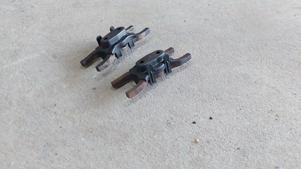 Ford Transit Tranzit MK7 06- Porlaszt� lefogat� lemez csavar 7283