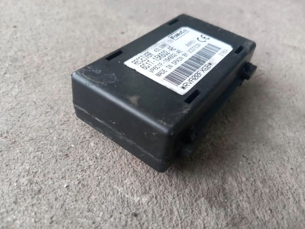 Ford Transit Tranzit MK7 06- R�di� k�ls� antenna gy�ri jeler�s�t� 3106