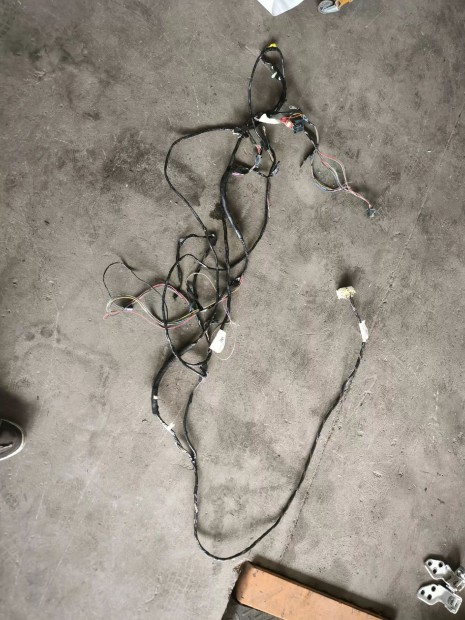 Ford Transit Tranzit MK7 06- Utasoldali l�gzs�k k�bel csatlakoz� 4675