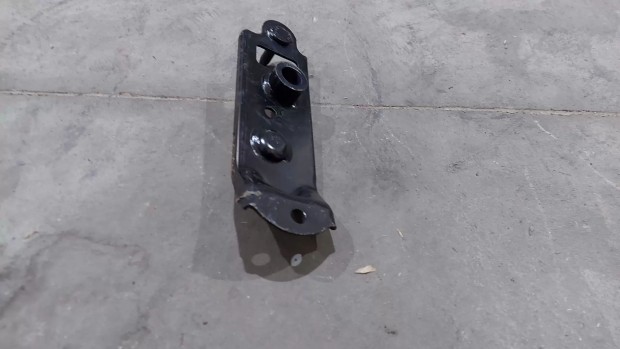 Ford Transit Tranzit MK8 14- Dupla �l�s r�gz�t� tart� konzol vas 8441