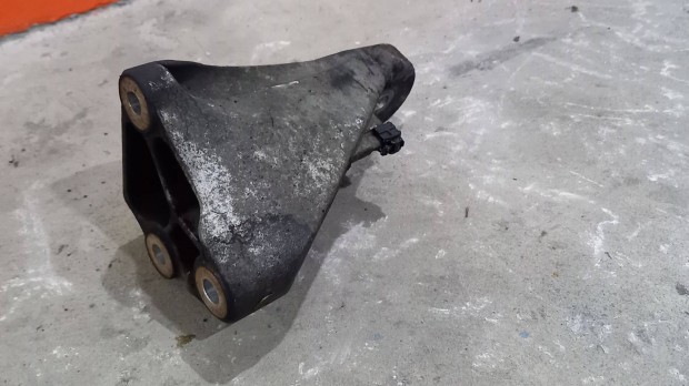 Ford Transit Tranzit MK8 16 2.0 Motor tartó motortartó bak konzol 9821