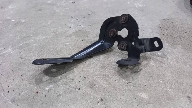 Ford Transit Tranzit MK8 16 Pótvízpumpa kiegészítő vízpumpa tartó 9804