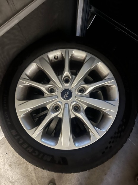 Ford Transit Custom 18" gyári alufelni nyárigumival