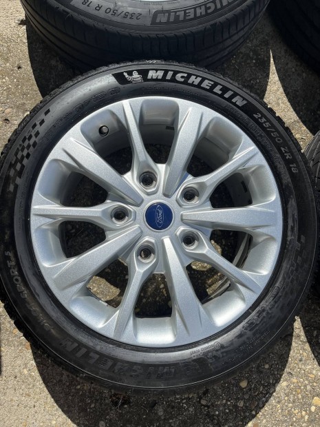 Ford Transit Custom 18" gyári alufelni nyárigumival