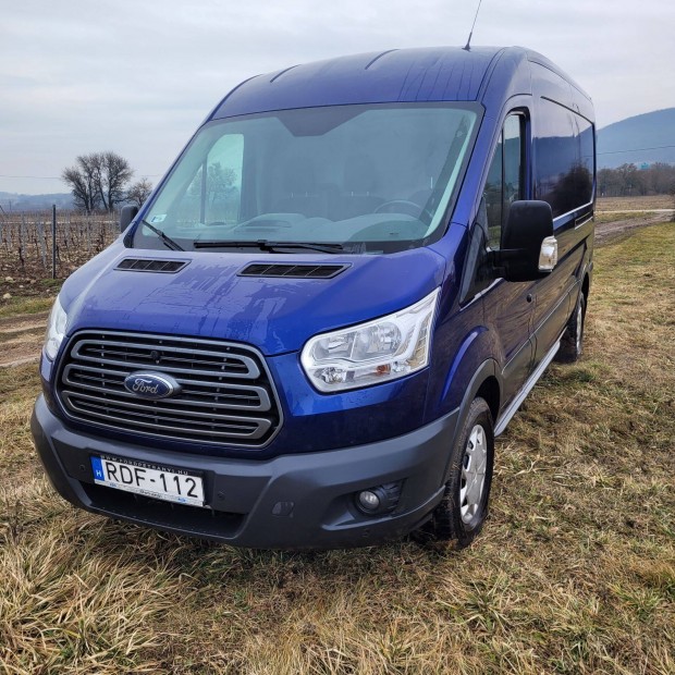 Ford Transit elad�
