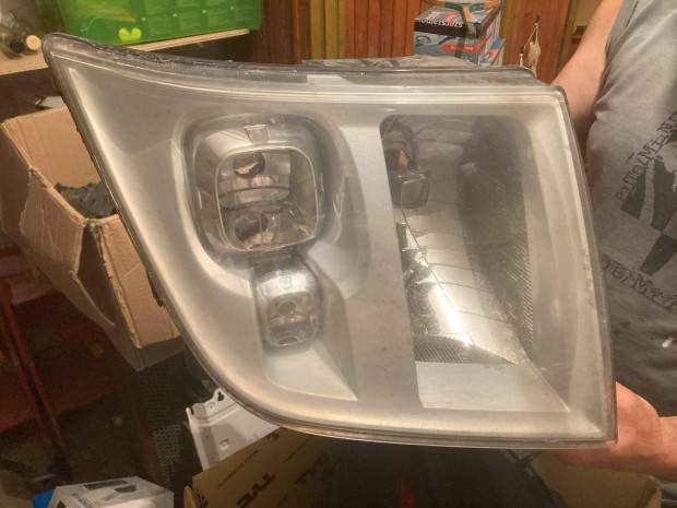 Ford Transit első lámpa