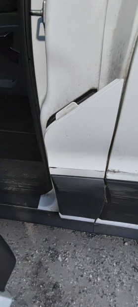 Ford Transit mk8 Jumbo 2.0tdci üzemanyag betöltő adblue tankajtó
