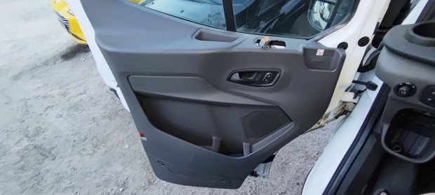 Ford Transit mk8 Jumbo bal első ajtókárpit