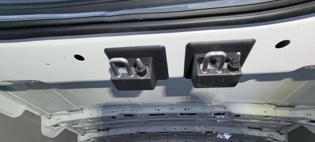 Ford Transit mk8 Jumbo csomagtér felső zár