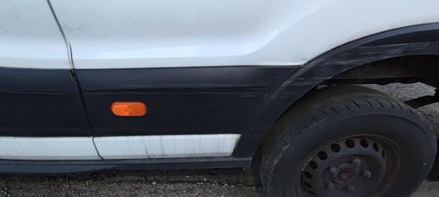 Ford Transit mk8 Jumbo oldal dszlc