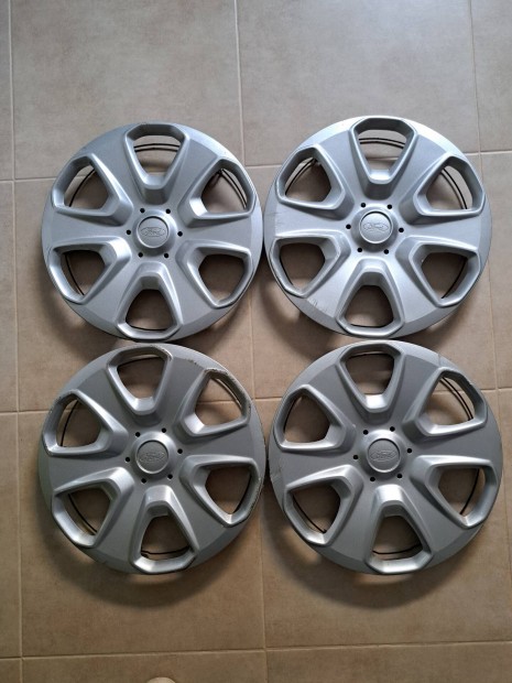 Ford, 15", gyári dísztárcsa-szett