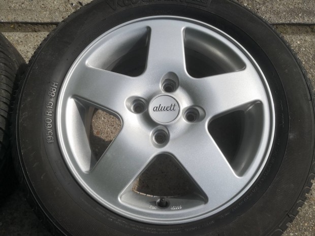 Ford , Audi 80 15-s alukerk