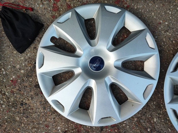 Ford  focus dsztrcsa 16"