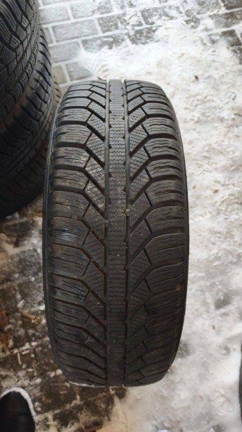 Ford ac�lfelni 205/60 R 16 Semperit t�li gumival elad�