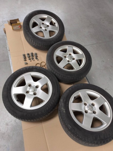 Ford alufelni garnítúra