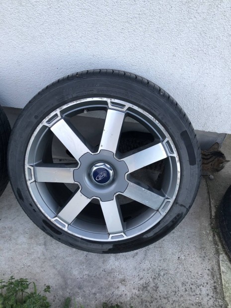 Ford alufelni gyári 18"