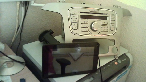 Ford autrdi + podo + S-max bajusz keret