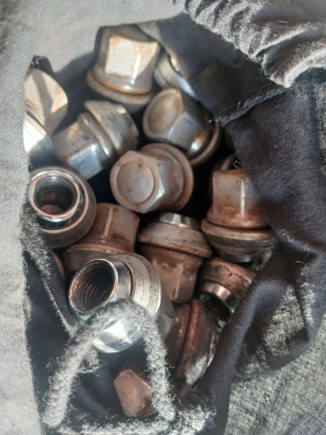 Ford c-max alufelni felfogat anyk 20db 8000ezer