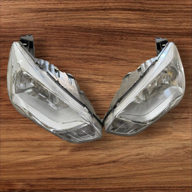 Ford c-max mk2 2015-2020 halogen fnyszor j 