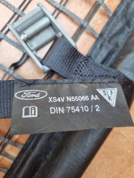 Ford csomagtérháló