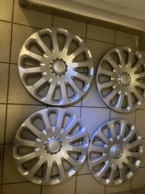 Ford dsztrcsa 15-s mretben